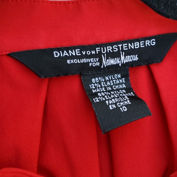 DVF Red Button Front Structured Dress - Picture 7 of 7